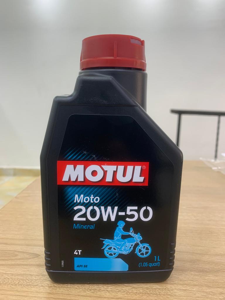 Motul Motorcycle Oil MOTO 4T 20W-50 1 liter (Made in France)